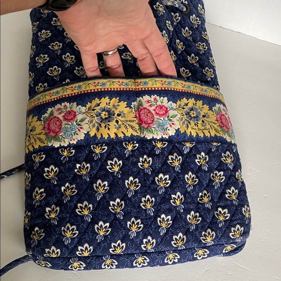 Vera Bradley retired Maison Floral navy blue/yellow Drawstring Backpack - Picture 6 of 11